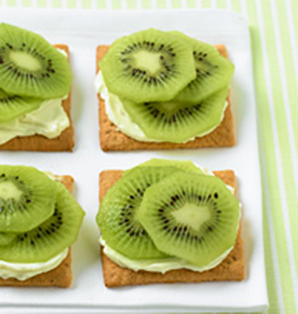 Fruit-Topped Honey Maid Crackers